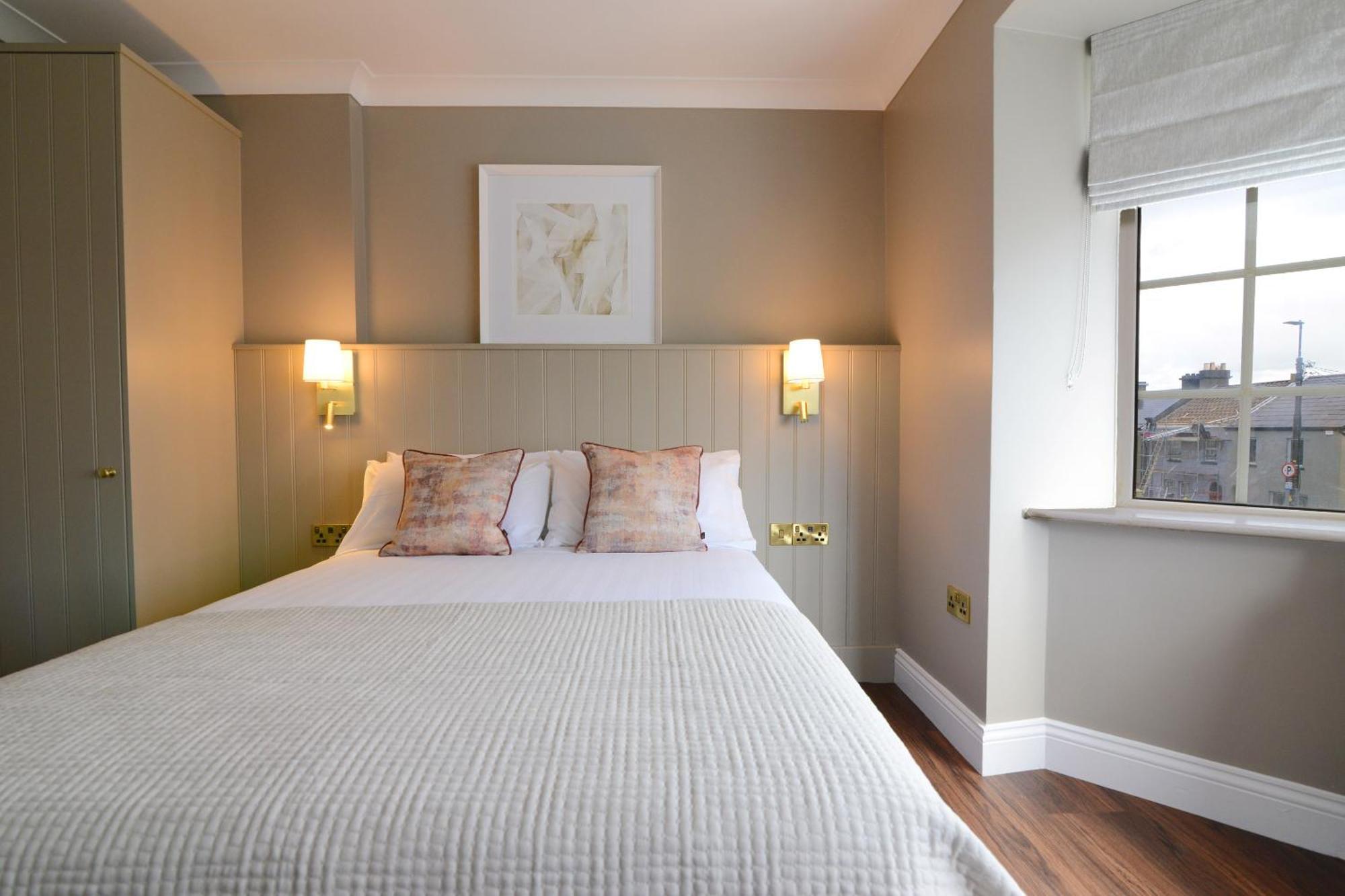 Urban Nest Townhouse Bed & Breakfast Galway Exterior photo