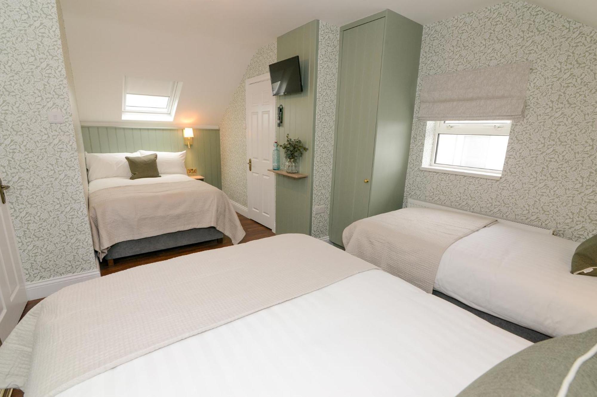 Urban Nest Townhouse Bed & Breakfast Galway Exterior photo