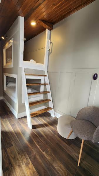 Urban Nest Townhouse Bed & Breakfast Galway Room photo